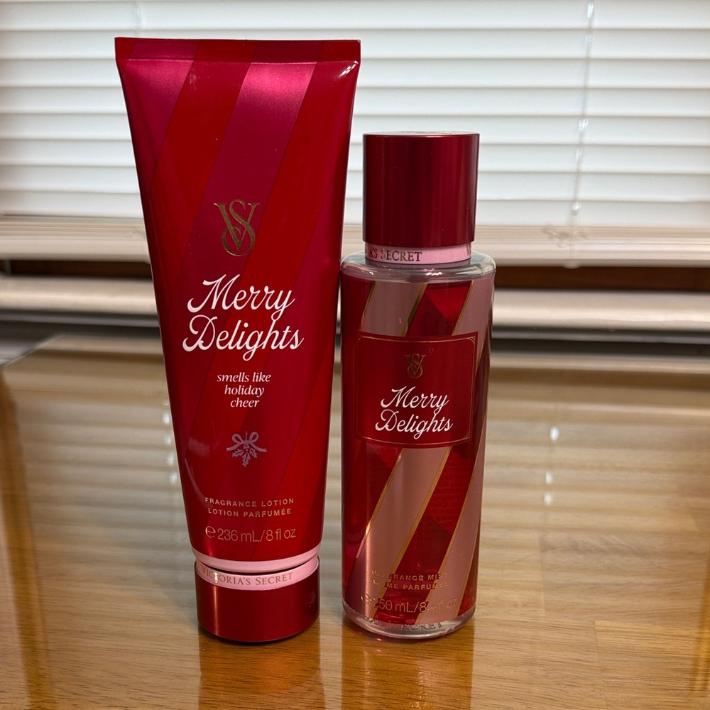 Victoria's Secret Merry Delights Lotion and Mist Set